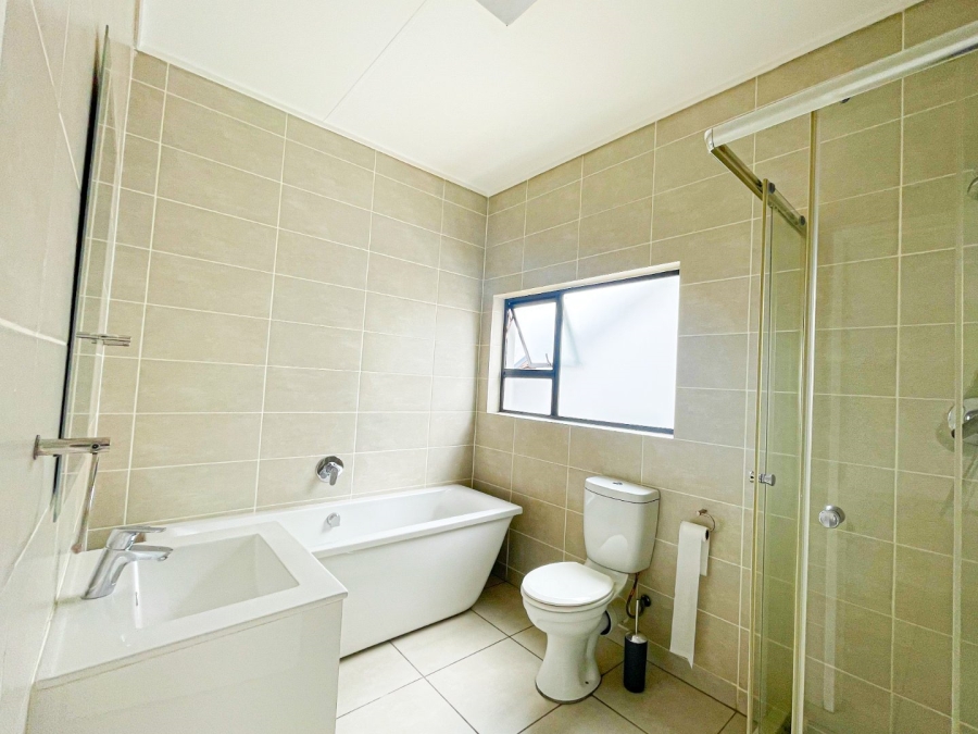 To Let 2 Bedroom Property for Rent in Linbro Park Gauteng