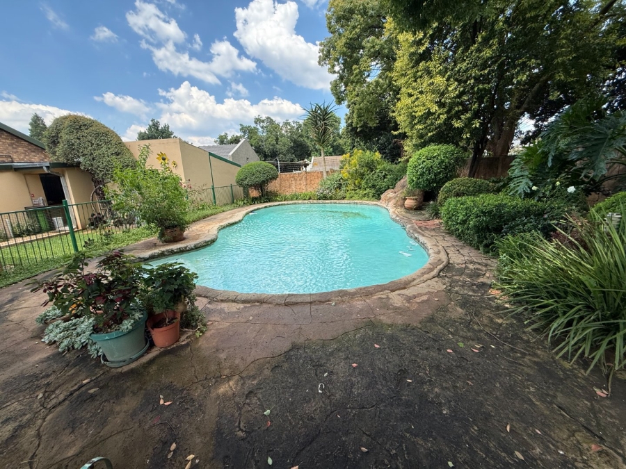 3 Bedroom Property for Sale in Eldoraigne Gauteng