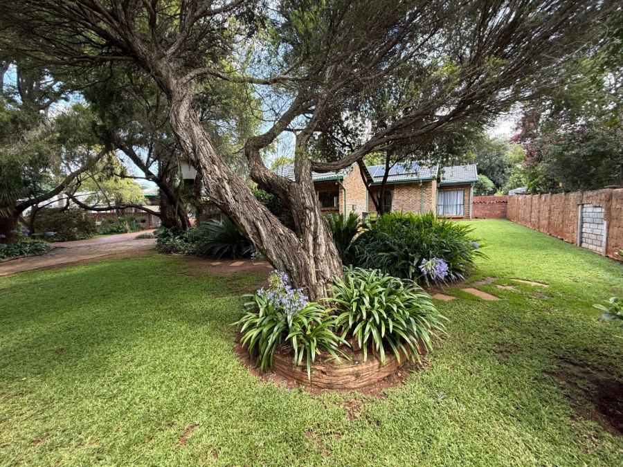 3 Bedroom Property for Sale in Eldoraigne Gauteng