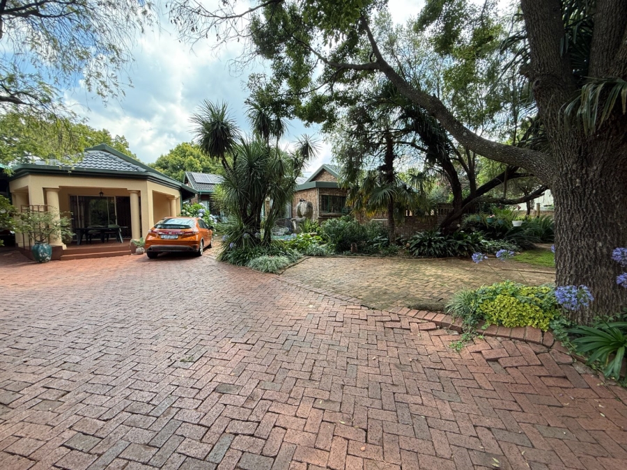 3 Bedroom Property for Sale in Eldoraigne Gauteng