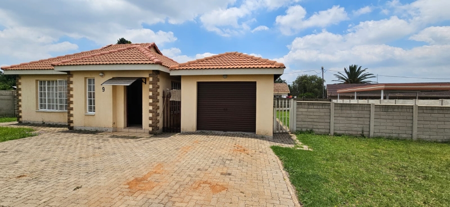 2 Bedroom Property for Sale in Visagie Park Gauteng