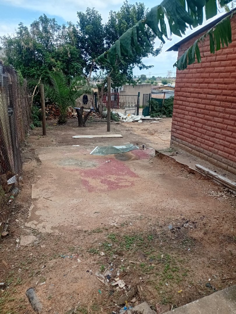 2 Bedroom Property for Sale in Olievenhoutbosch Gauteng