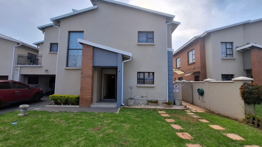 To Let 5 Bedroom Property for Rent in Terenure Gauteng