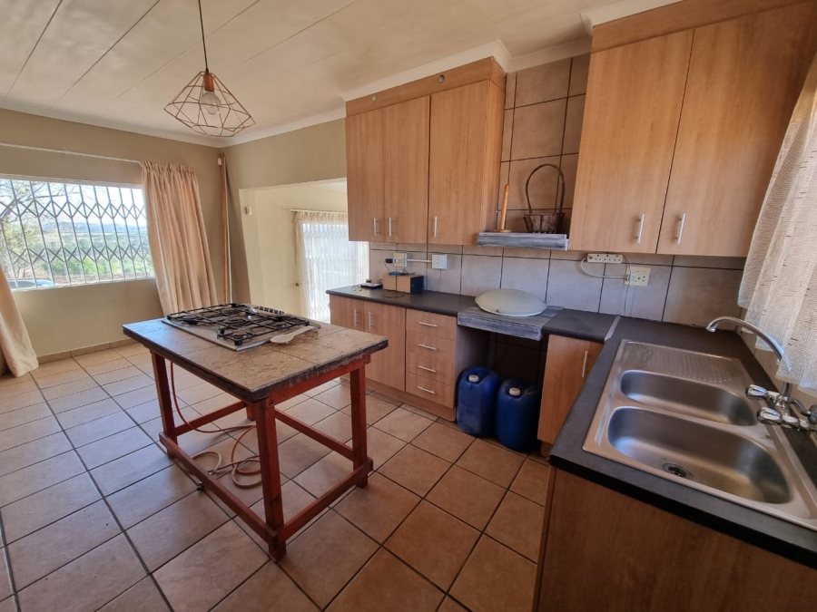 To Let 3 Bedroom Property for Rent in Vaaloewer Gauteng