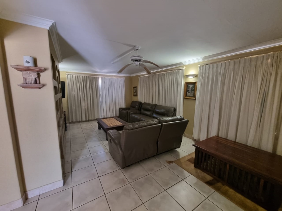 To Let 5 Bedroom Property for Rent in Vaaloewer Gauteng