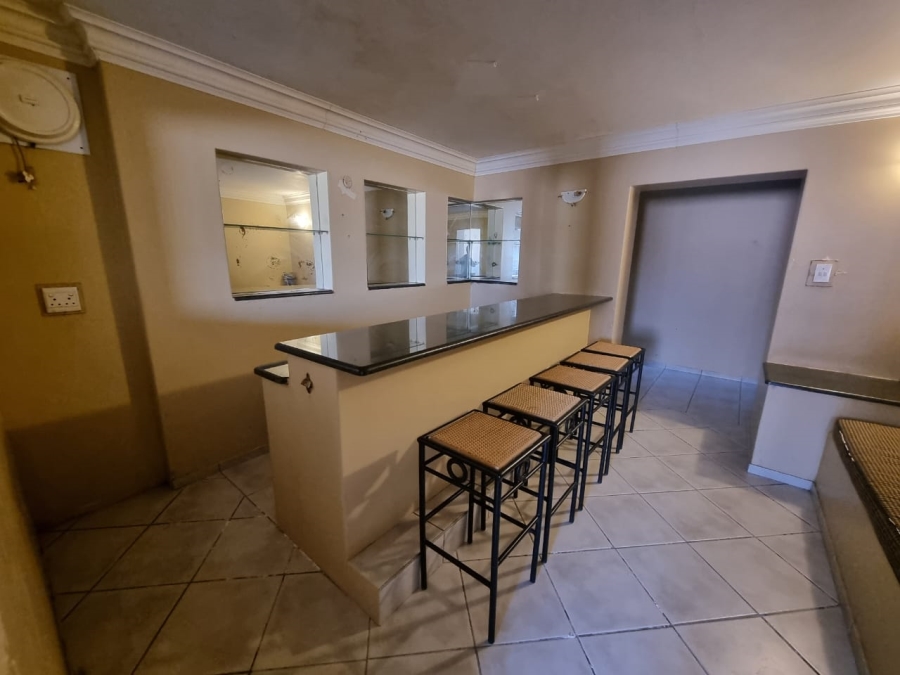 To Let 5 Bedroom Property for Rent in Vaaloewer Gauteng