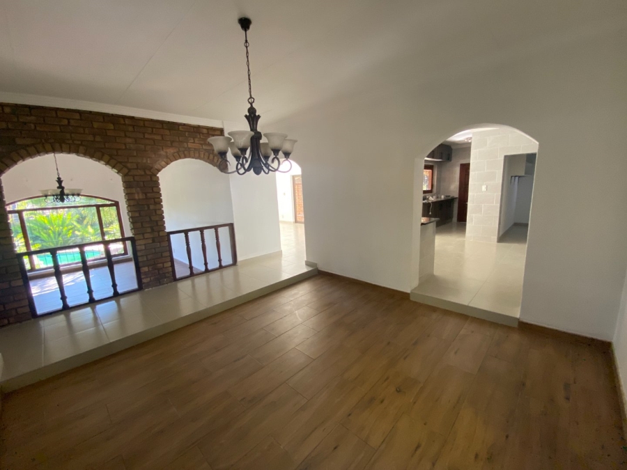 4 Bedroom Property for Sale in Zwartkop Gauteng