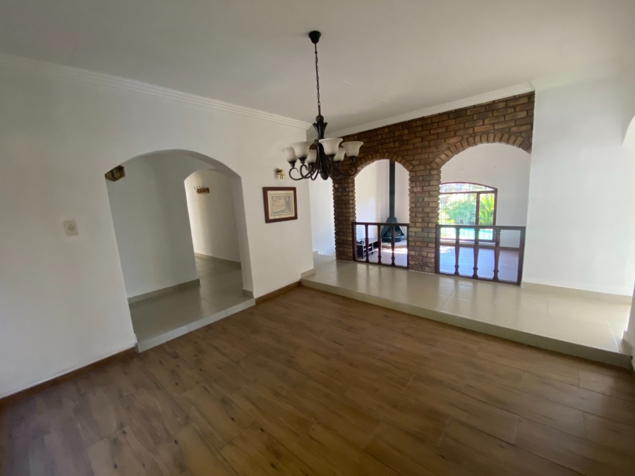 4 Bedroom Property for Sale in Zwartkop Gauteng