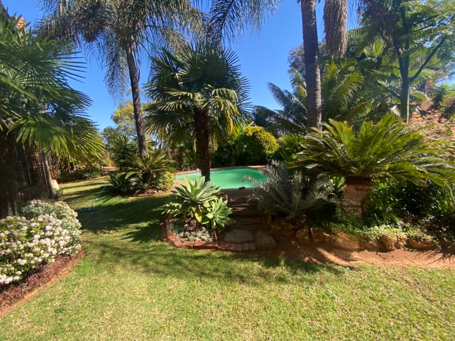 4 Bedroom Property for Sale in Zwartkop Gauteng