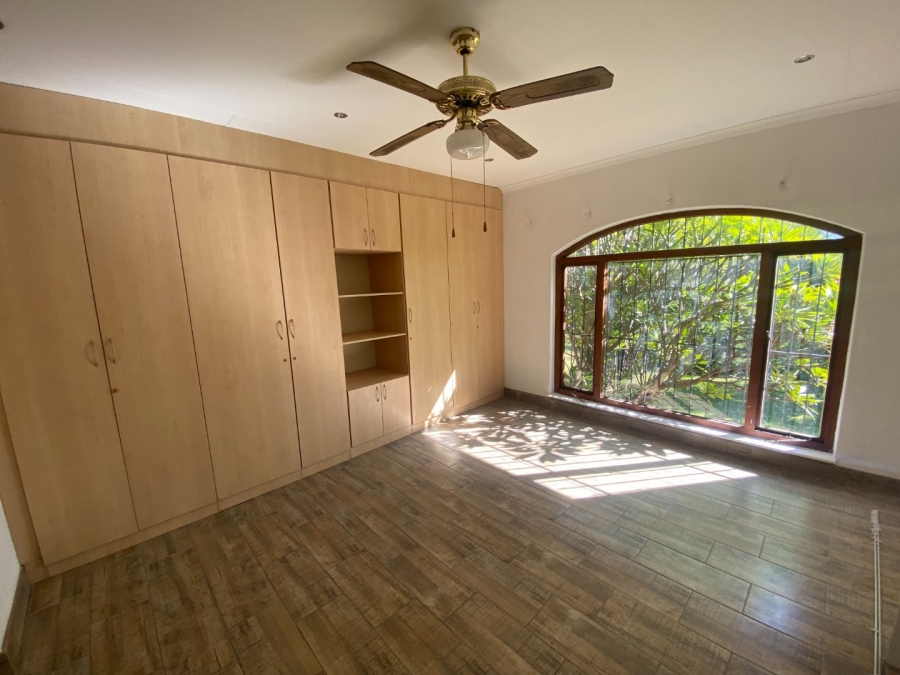 4 Bedroom Property for Sale in Zwartkop Gauteng