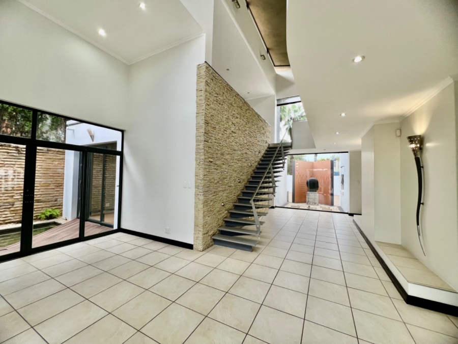 4 Bedroom Property for Sale in Silver Lakes Gauteng