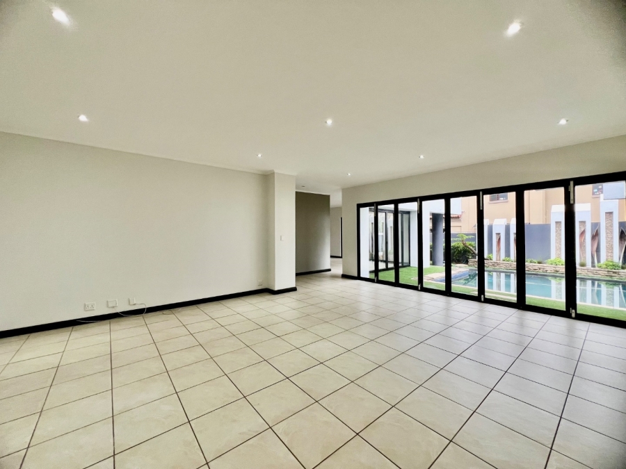 4 Bedroom Property for Sale in Silver Lakes Gauteng