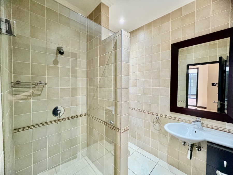 4 Bedroom Property for Sale in Silver Lakes Gauteng