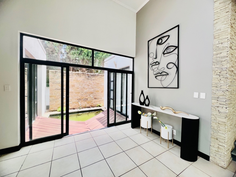 4 Bedroom Property for Sale in Silver Lakes Gauteng
