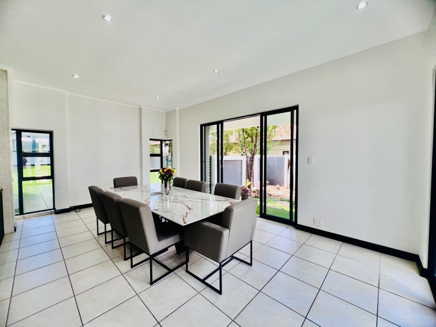 4 Bedroom Property for Sale in Silver Lakes Gauteng