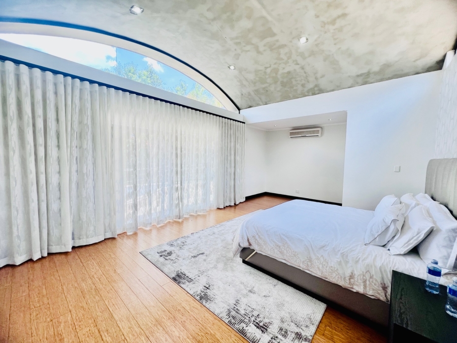 4 Bedroom Property for Sale in Silver Lakes Gauteng