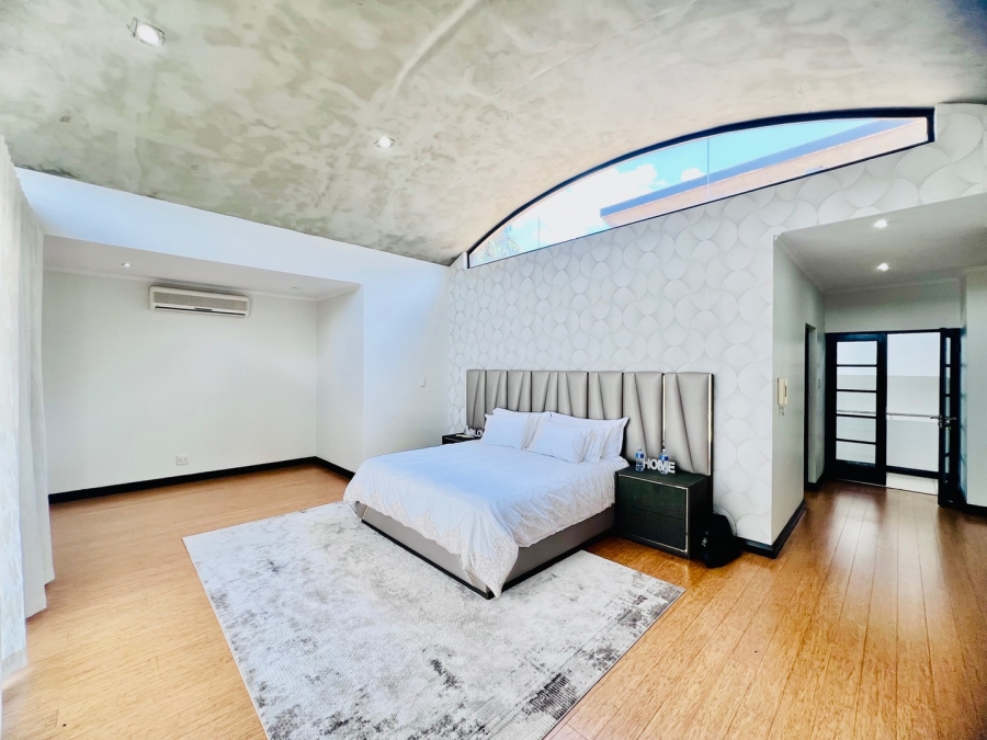 4 Bedroom Property for Sale in Silver Lakes Gauteng