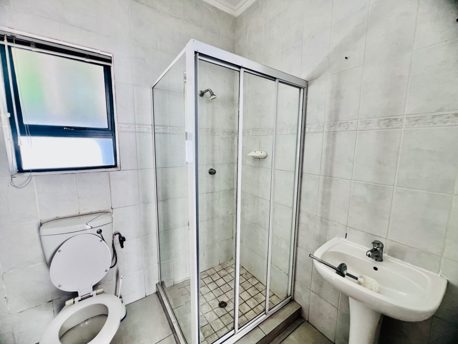 4 Bedroom Property for Sale in Silver Lakes Gauteng