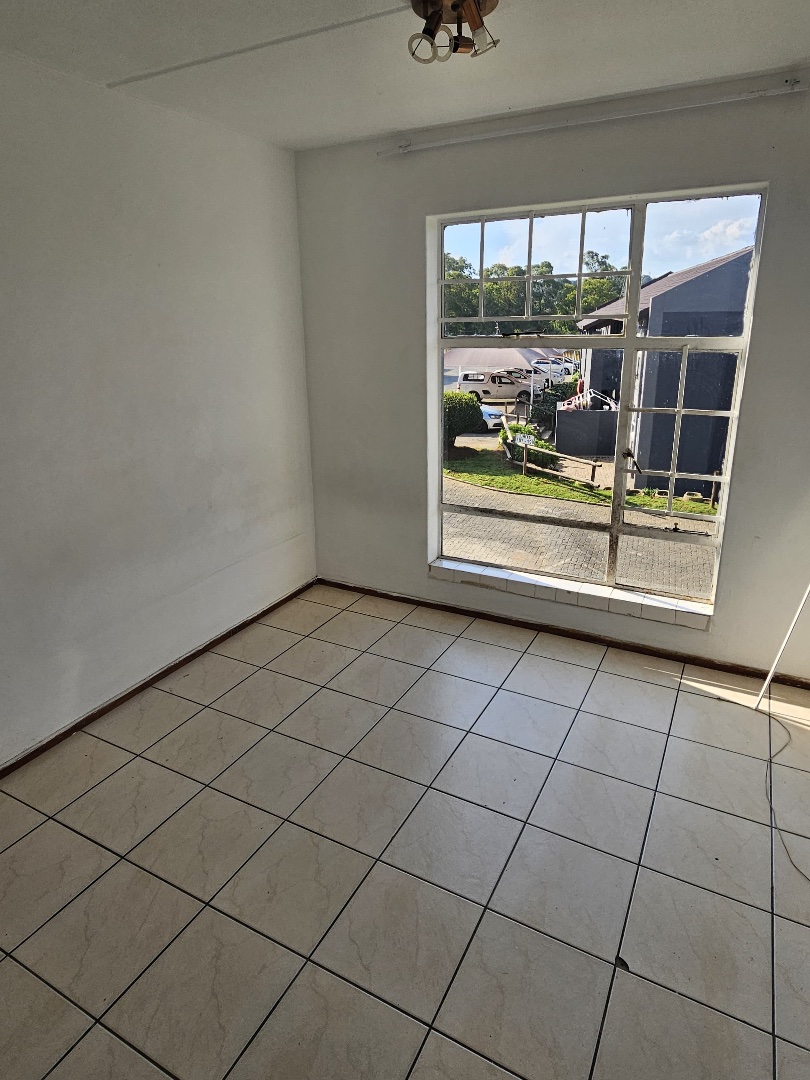To Let 3 Bedroom Property for Rent in Mondeor Gauteng