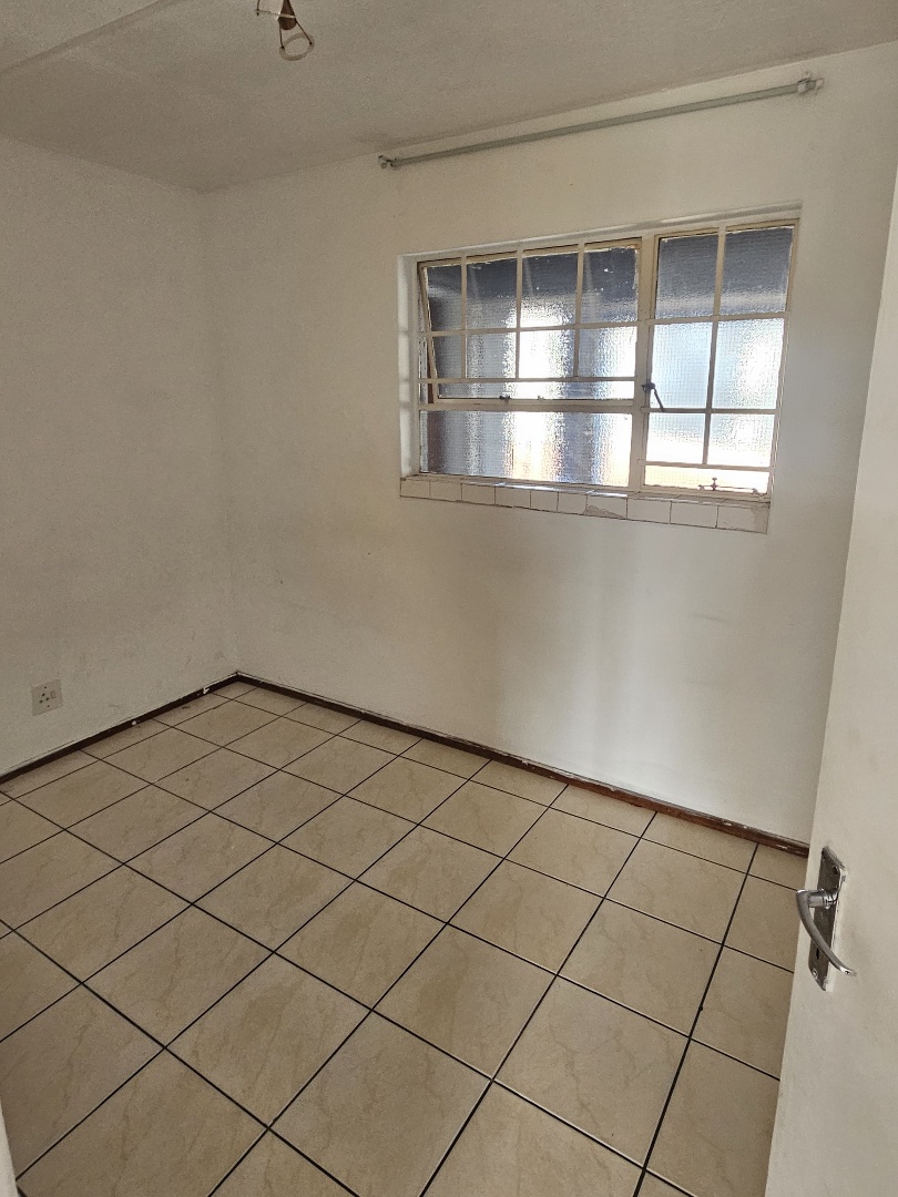 To Let 3 Bedroom Property for Rent in Mondeor Gauteng
