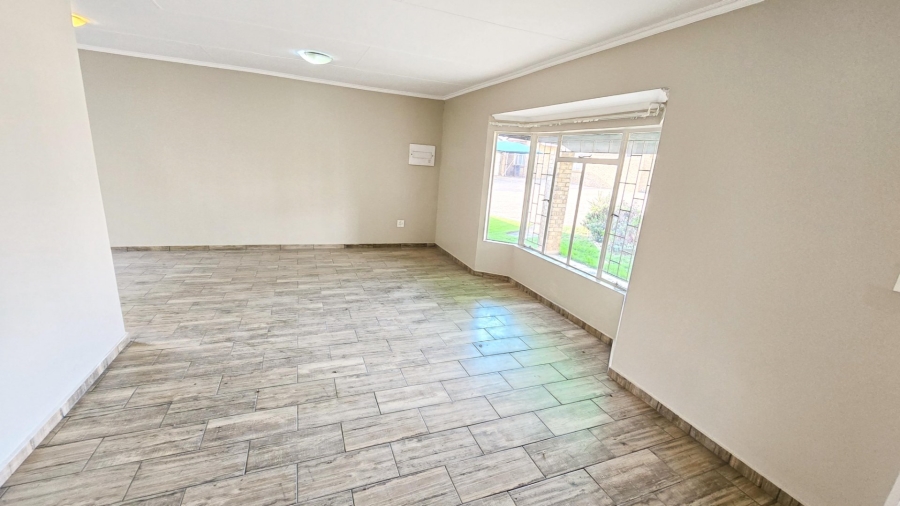 To Let 2 Bedroom Property for Rent in Kleinfontein A H Gauteng