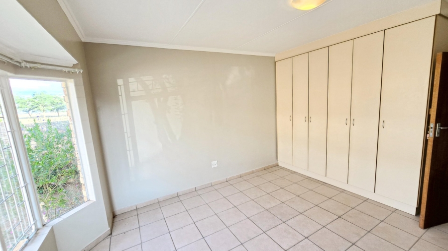 To Let 2 Bedroom Property for Rent in Kleinfontein A H Gauteng