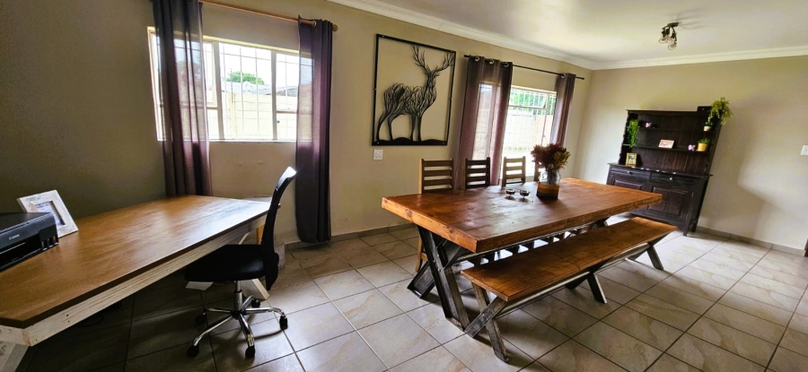4 Bedroom Property for Sale in Rensburg Gauteng