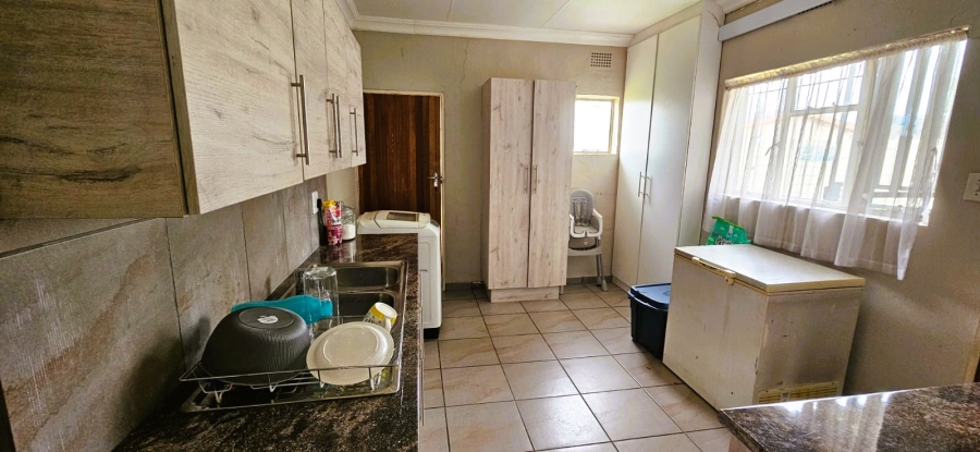 4 Bedroom Property for Sale in Rensburg Gauteng