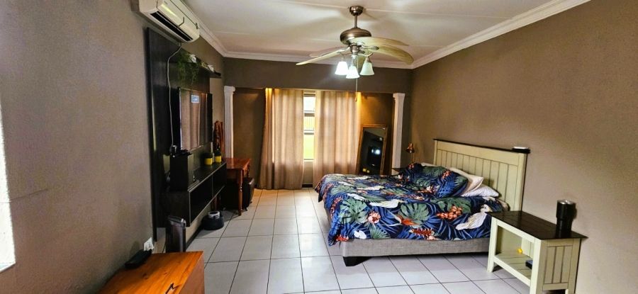 4 Bedroom Property for Sale in Rensburg Gauteng