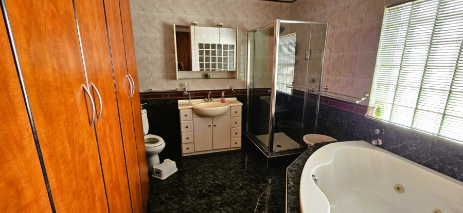 4 Bedroom Property for Sale in Rensburg Gauteng