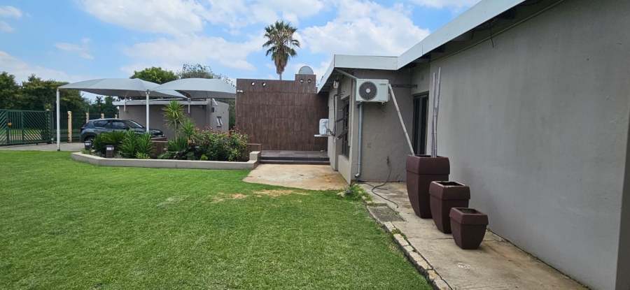 4 Bedroom Property for Sale in Rensburg Gauteng