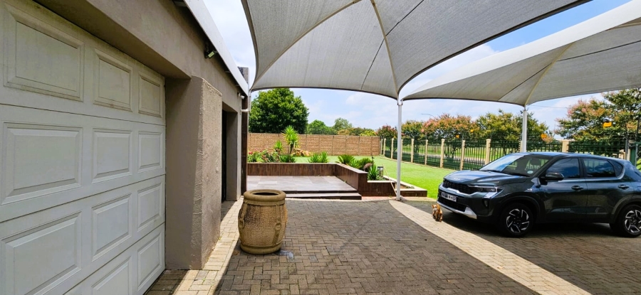 4 Bedroom Property for Sale in Rensburg Gauteng