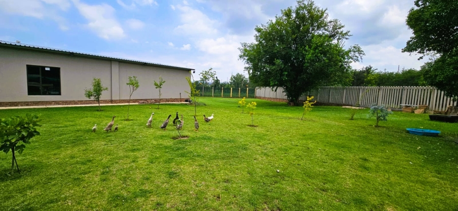 4 Bedroom Property for Sale in Rensburg Gauteng
