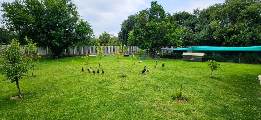 4 Bedroom Property for Sale in Rensburg Gauteng