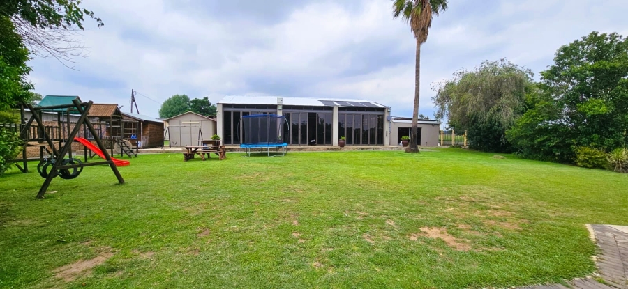 4 Bedroom Property for Sale in Rensburg Gauteng