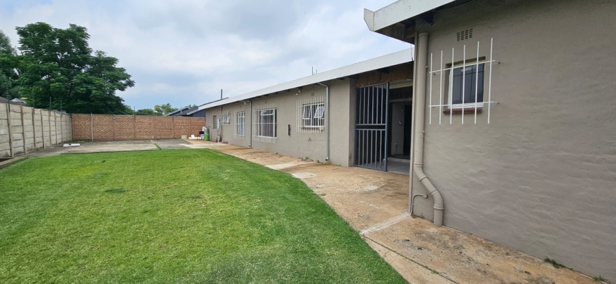 4 Bedroom Property for Sale in Rensburg Gauteng