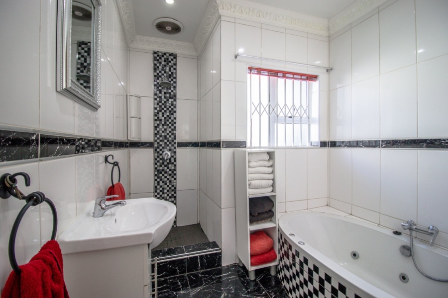 4 Bedroom Property for Sale in Witfield Gauteng