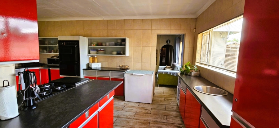 5 Bedroom Property for Sale in Rensburg Gauteng