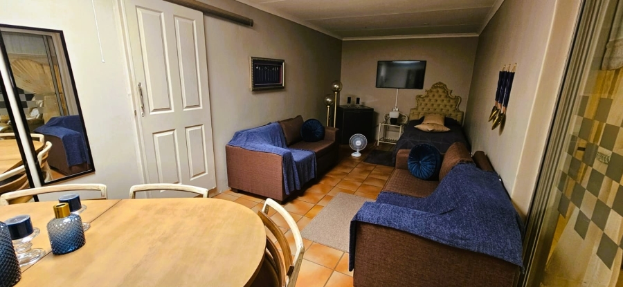 5 Bedroom Property for Sale in Rensburg Gauteng