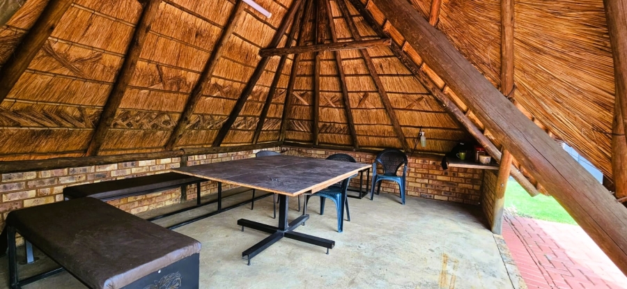 5 Bedroom Property for Sale in Rensburg Gauteng