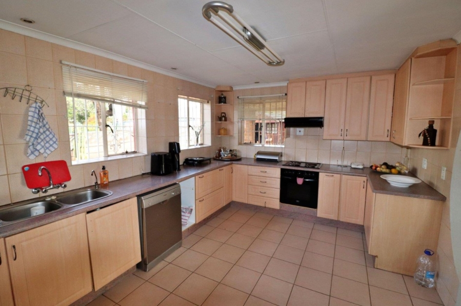 4 Bedroom Property for Sale in Edendale Gauteng
