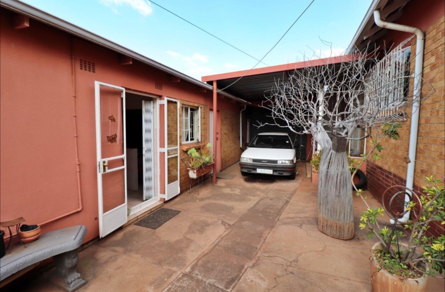 4 Bedroom Property for Sale in Edendale Gauteng