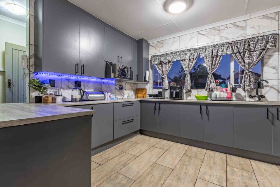 3 Bedroom Property for Sale in Impala Park Gauteng