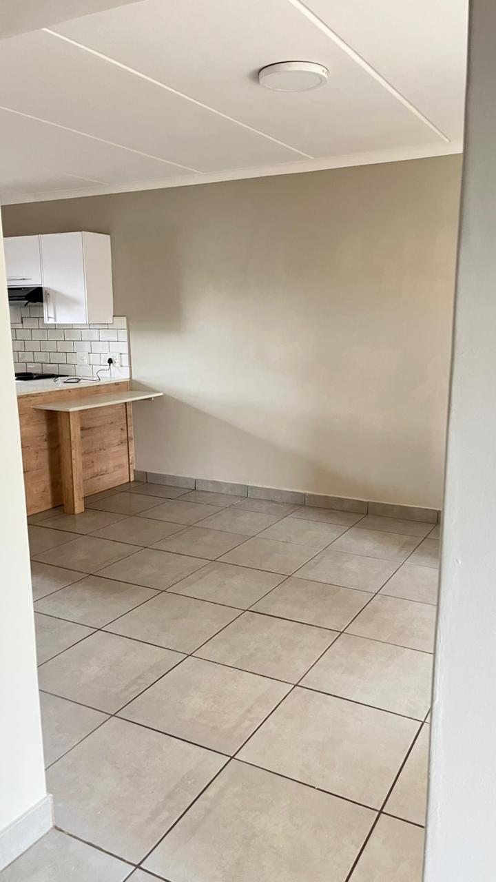 To Let 2 Bedroom Property for Rent in Pomona Gauteng