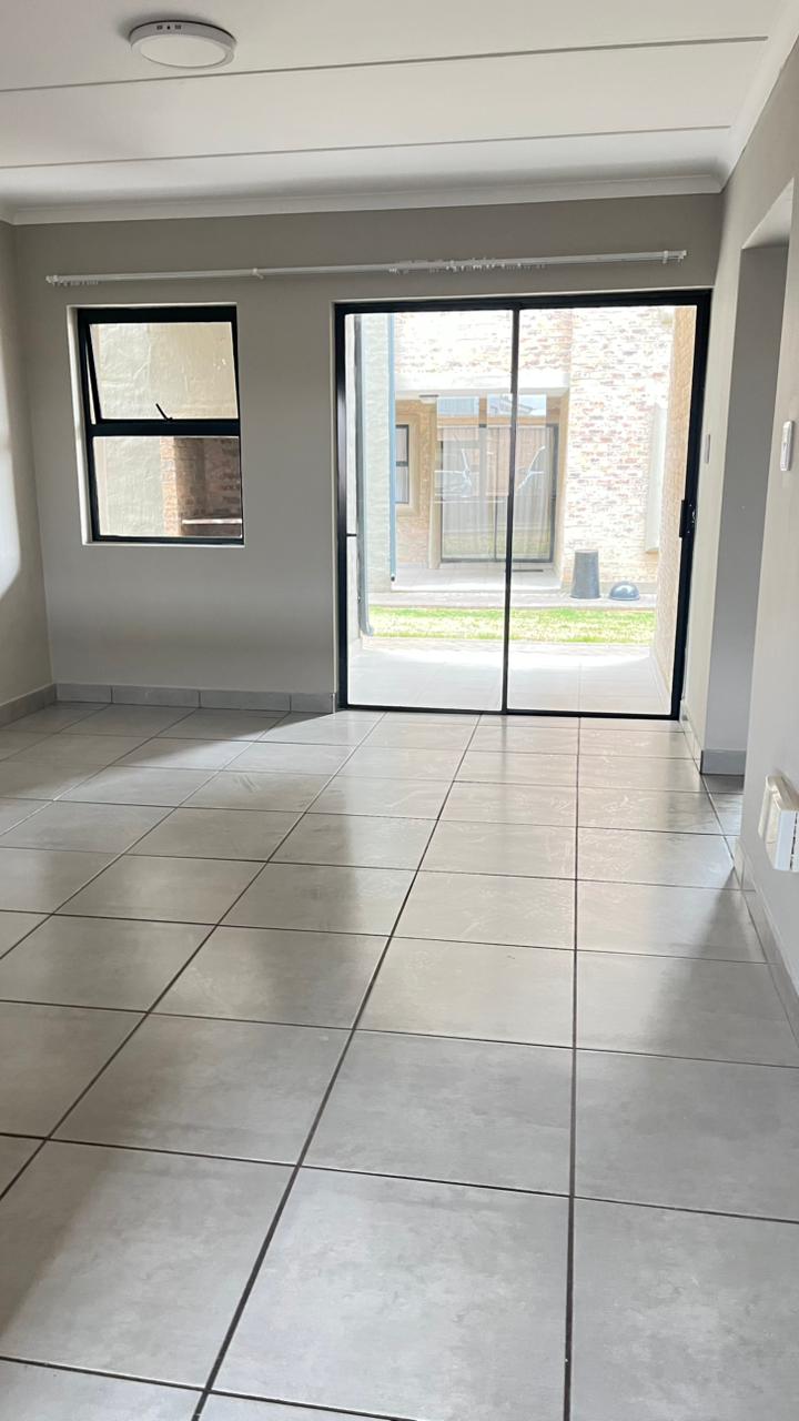 To Let 2 Bedroom Property for Rent in Pomona Gauteng