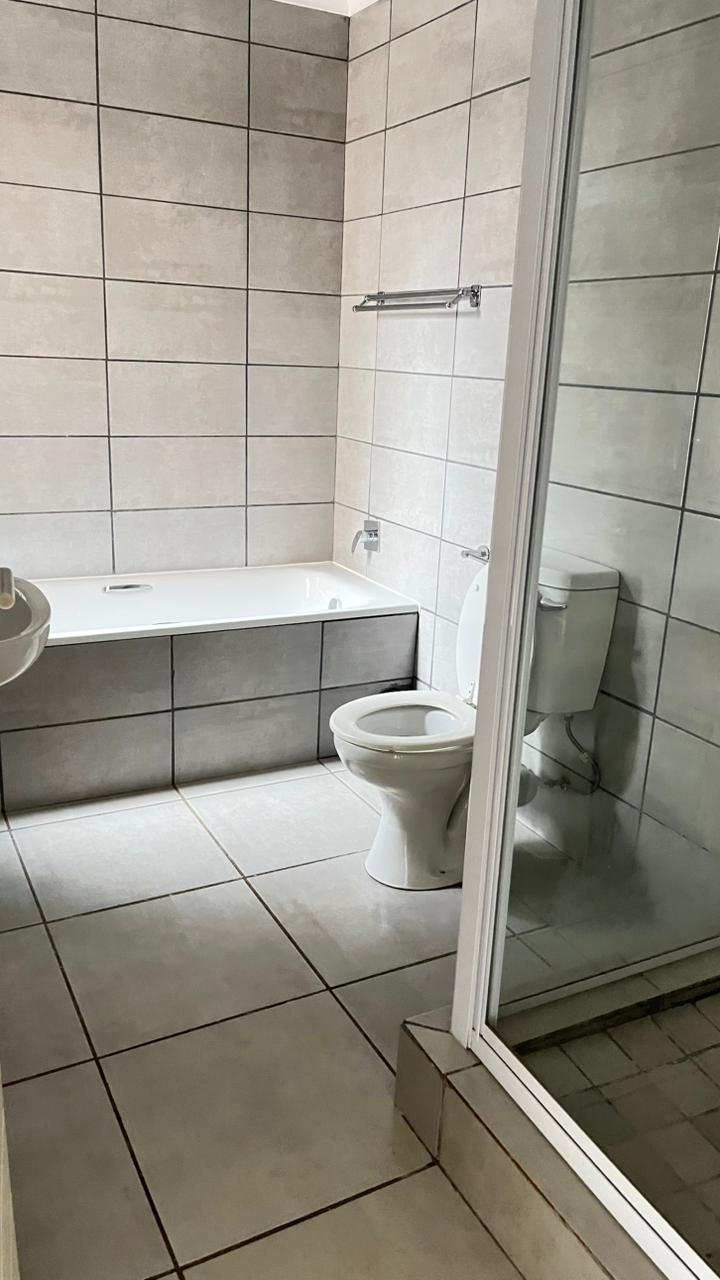 To Let 2 Bedroom Property for Rent in Pomona Gauteng