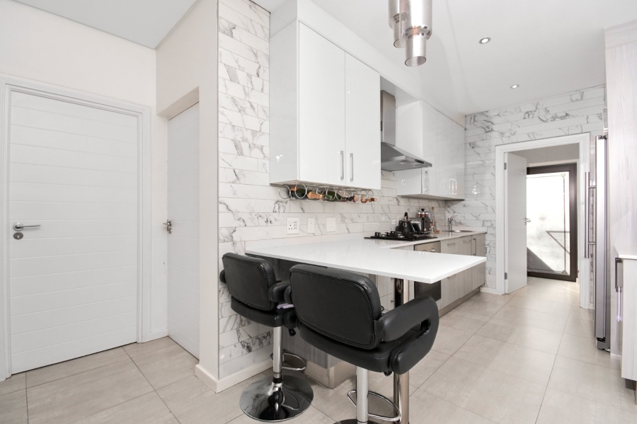 4 Bedroom Property for Sale in Fourways Gauteng