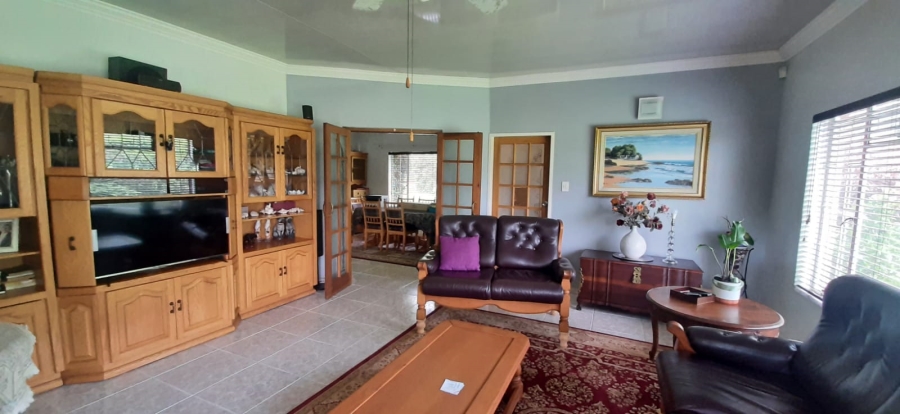 6 Bedroom Property for Sale in Heatherdale AH Gauteng