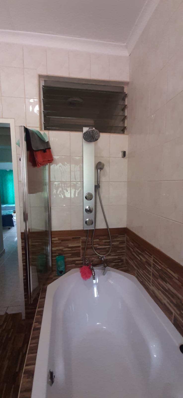 6 Bedroom Property for Sale in Heatherdale AH Gauteng