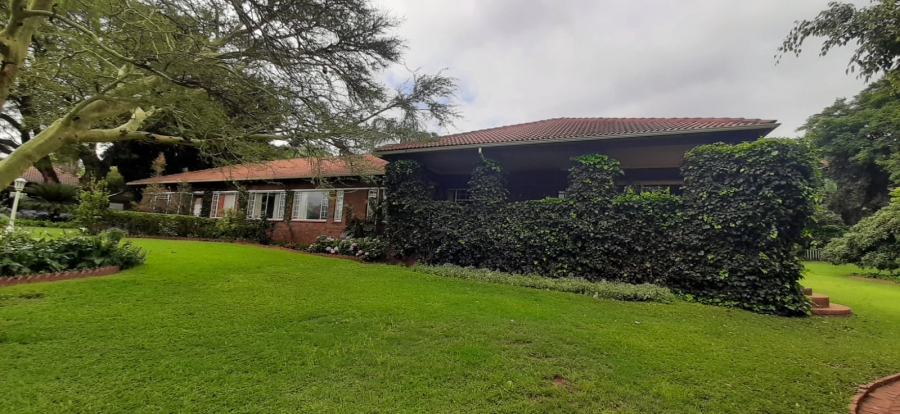 6 Bedroom Property for Sale in Heatherdale AH Gauteng